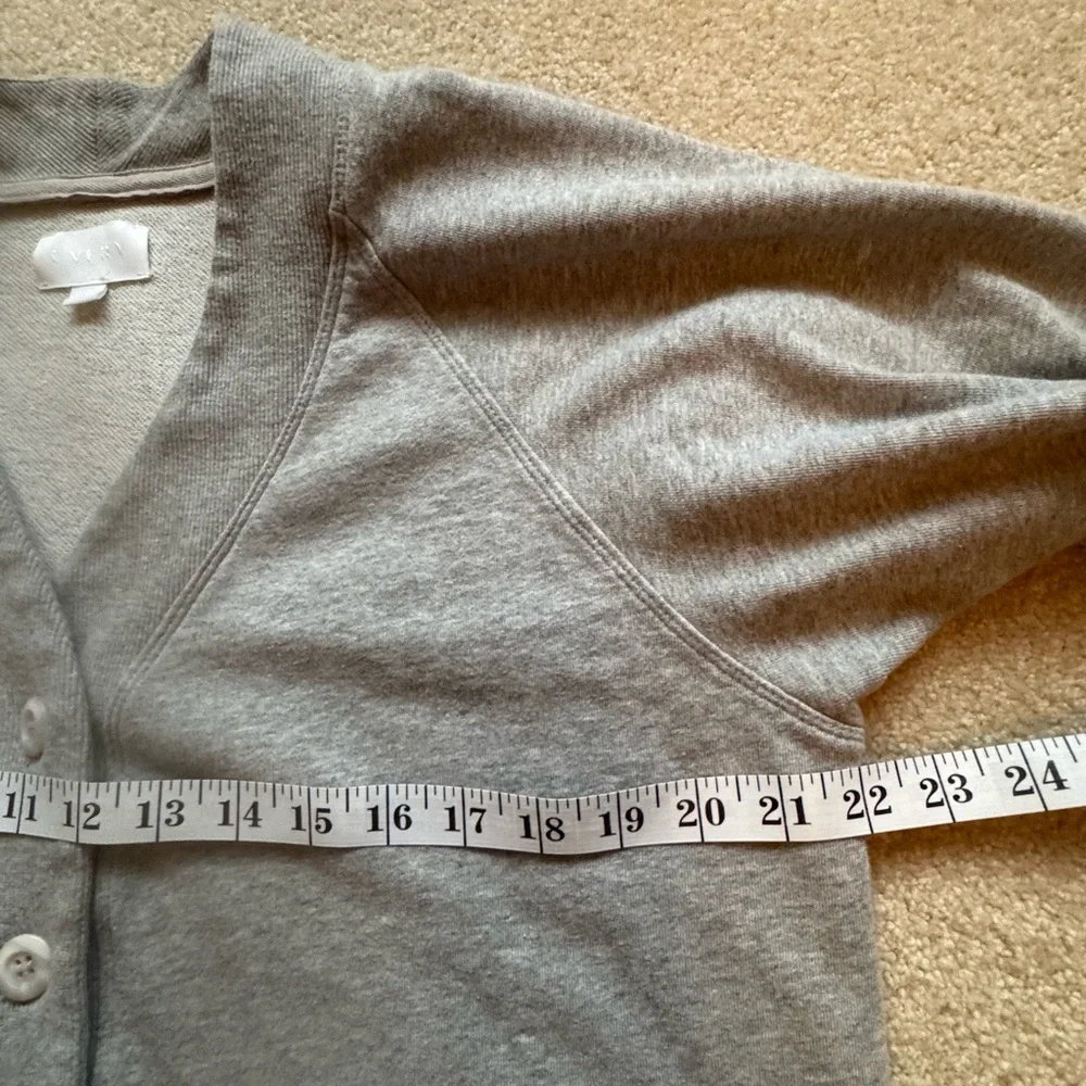 Every 2 Piece Women’s Cardigan And Pants Sweater Set In Gray - Picture 5 of 10